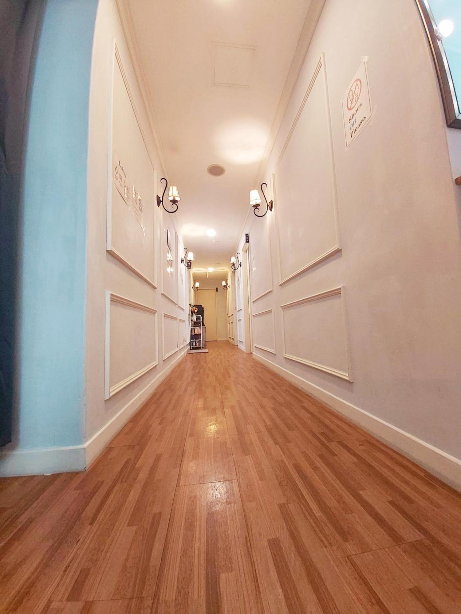 Blue Boat Hostel Myeongdong Сеул Екстериор снимка