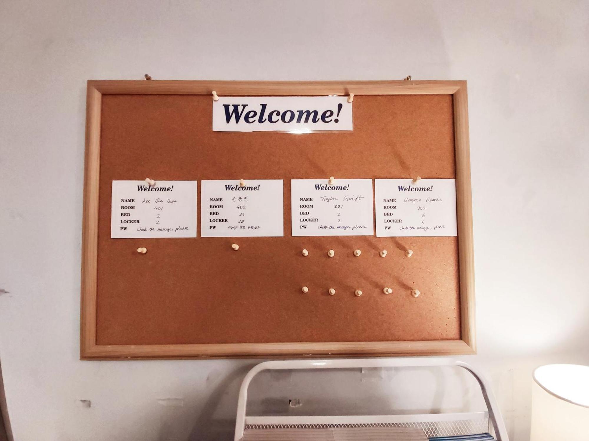 Blue Boat Hostel Myeongdong Сеул Екстериор снимка